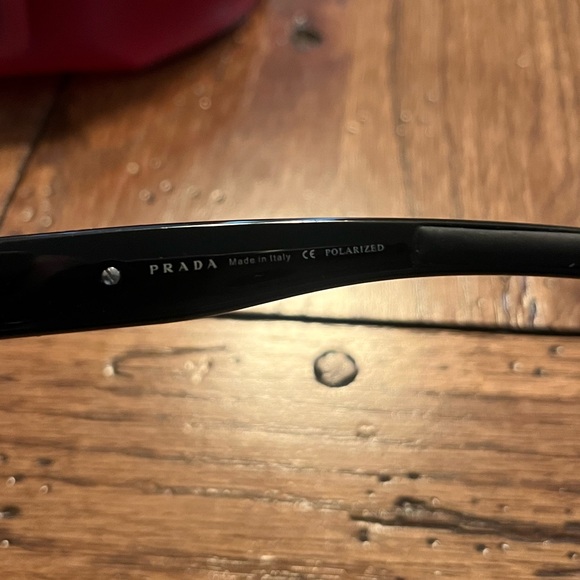Prada linea rosa sunglasses - Picture 4 of 5